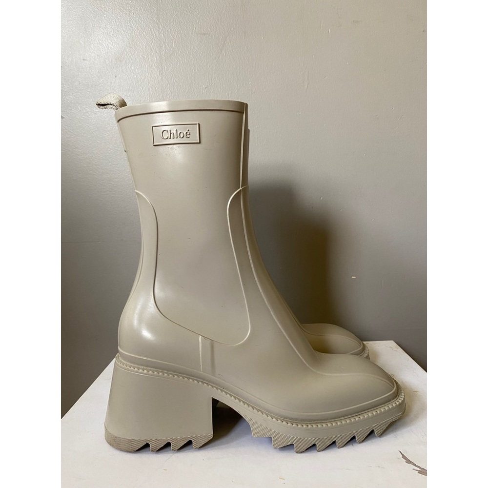 Chloe Betty Boots in Nomad Beige